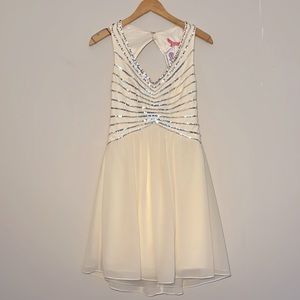 NWT Minuet Ivory Party Dress
